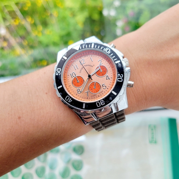 Classic Giorgie Valentian Watch - Picture 2 of 7